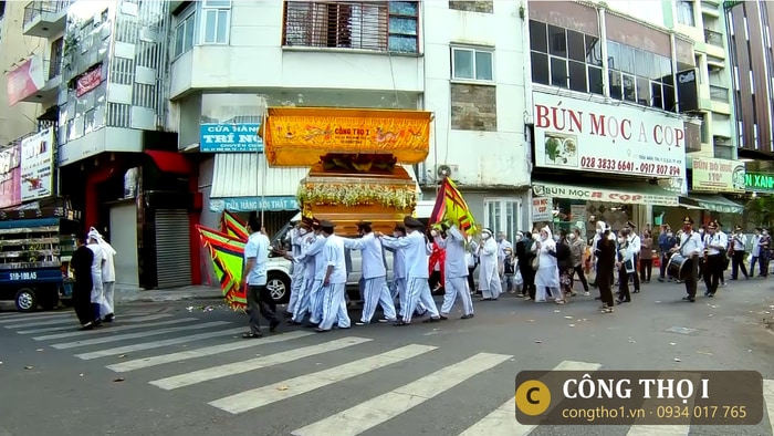 Lễ di quan trên đường phố Công Thọ I